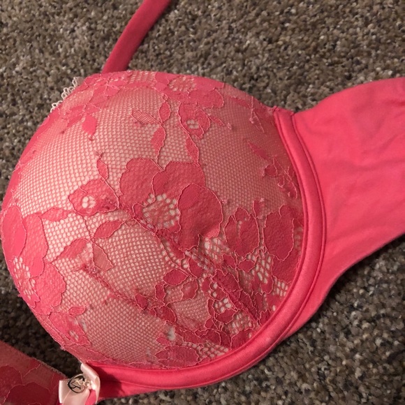 Vs bra - Picture 2 of 4